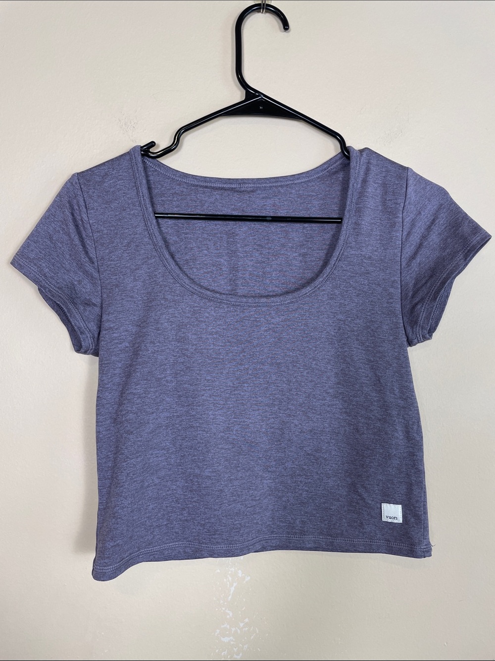 Vuori Women's Halo Heather Purple Soft Knit Scoop Neck SS Cropped Shirt